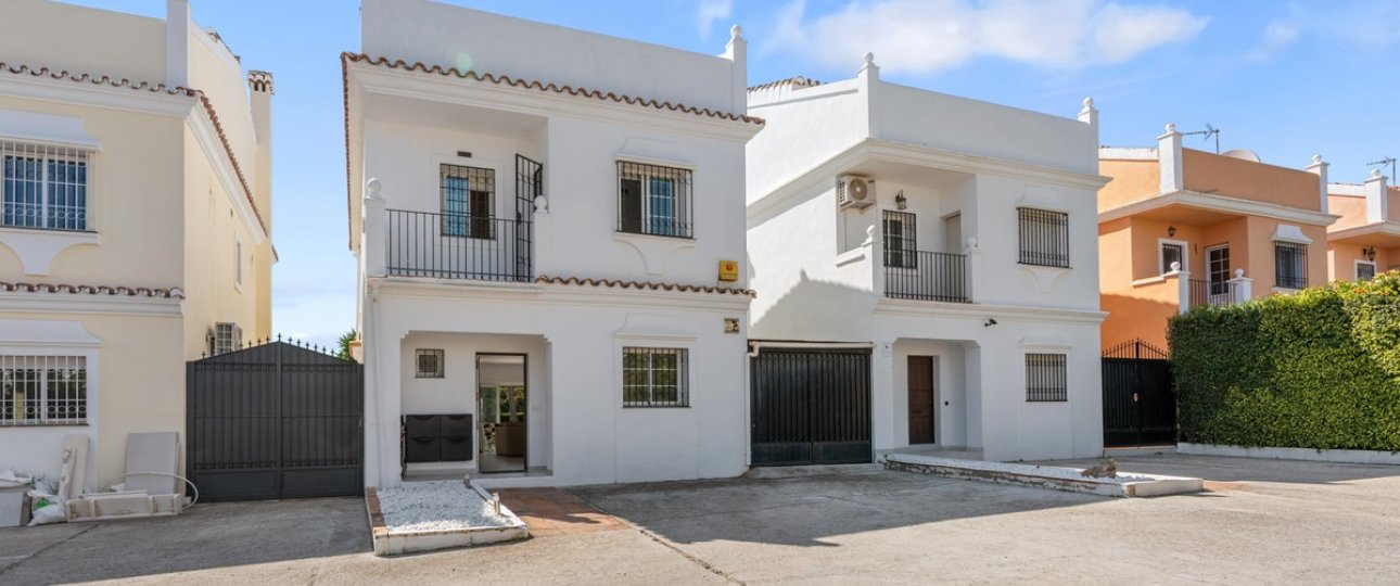Rynek wtórny - Villa - Estepona - Bel Air