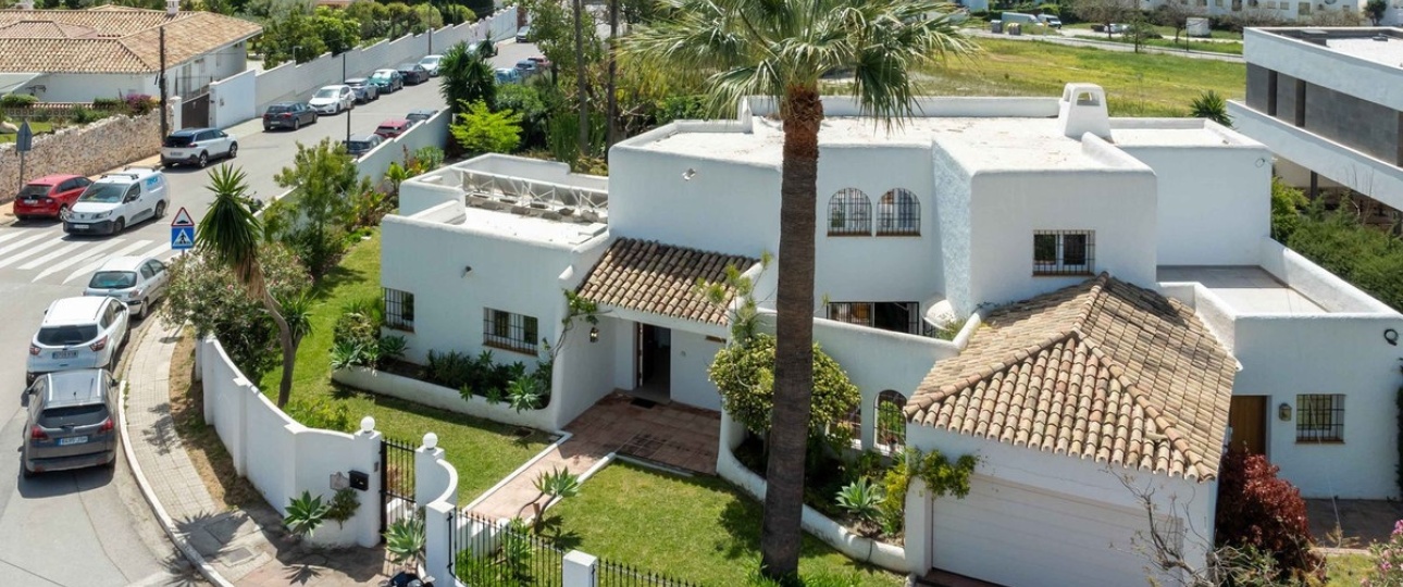 Rynek wtórny - Villa - Estepona - Bel Air