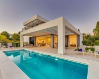 Rynek wtórny - Villa - Estepona - Cancelada