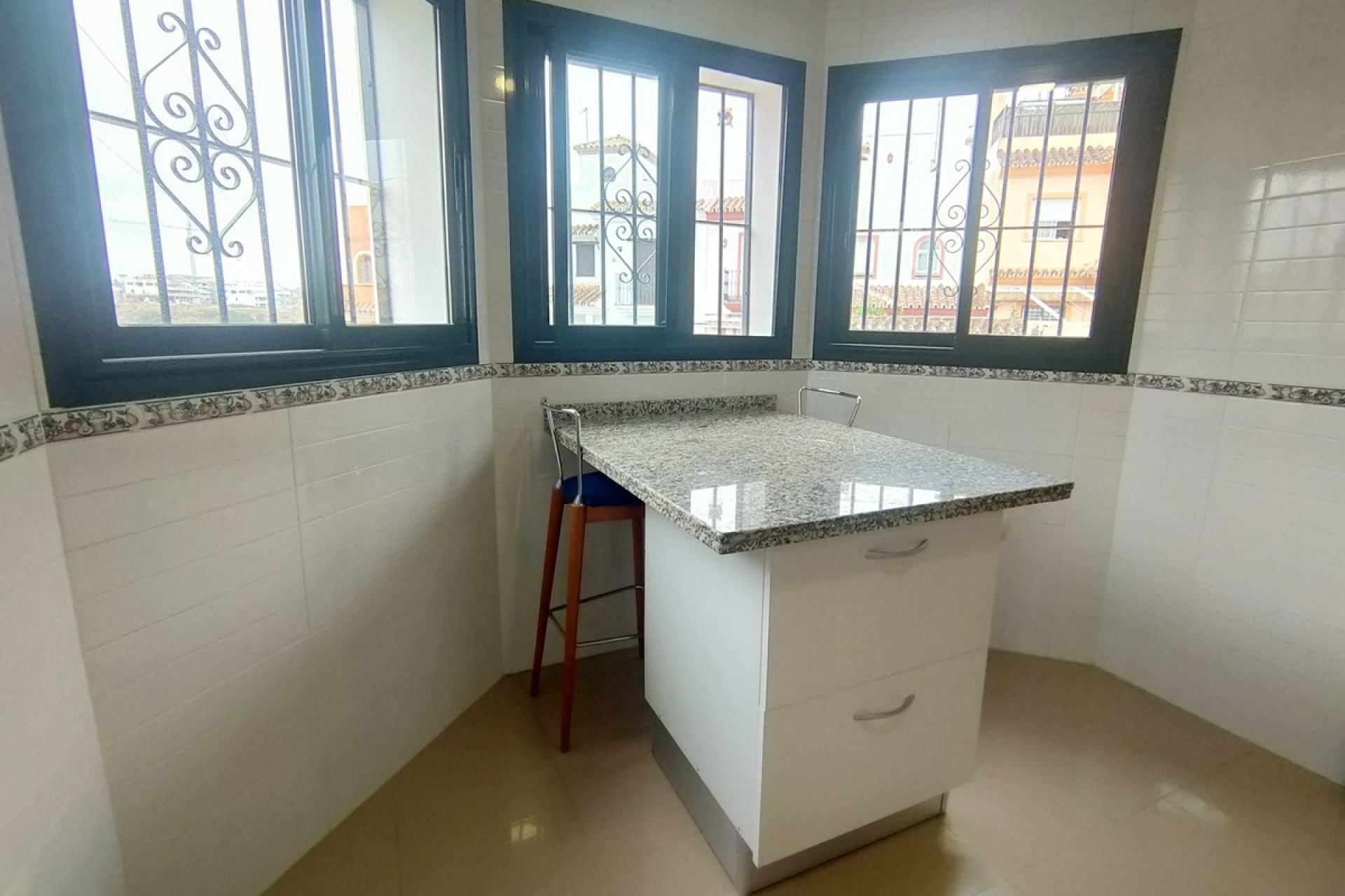Rynek wtórny - Villa - Estepona - Cancelada