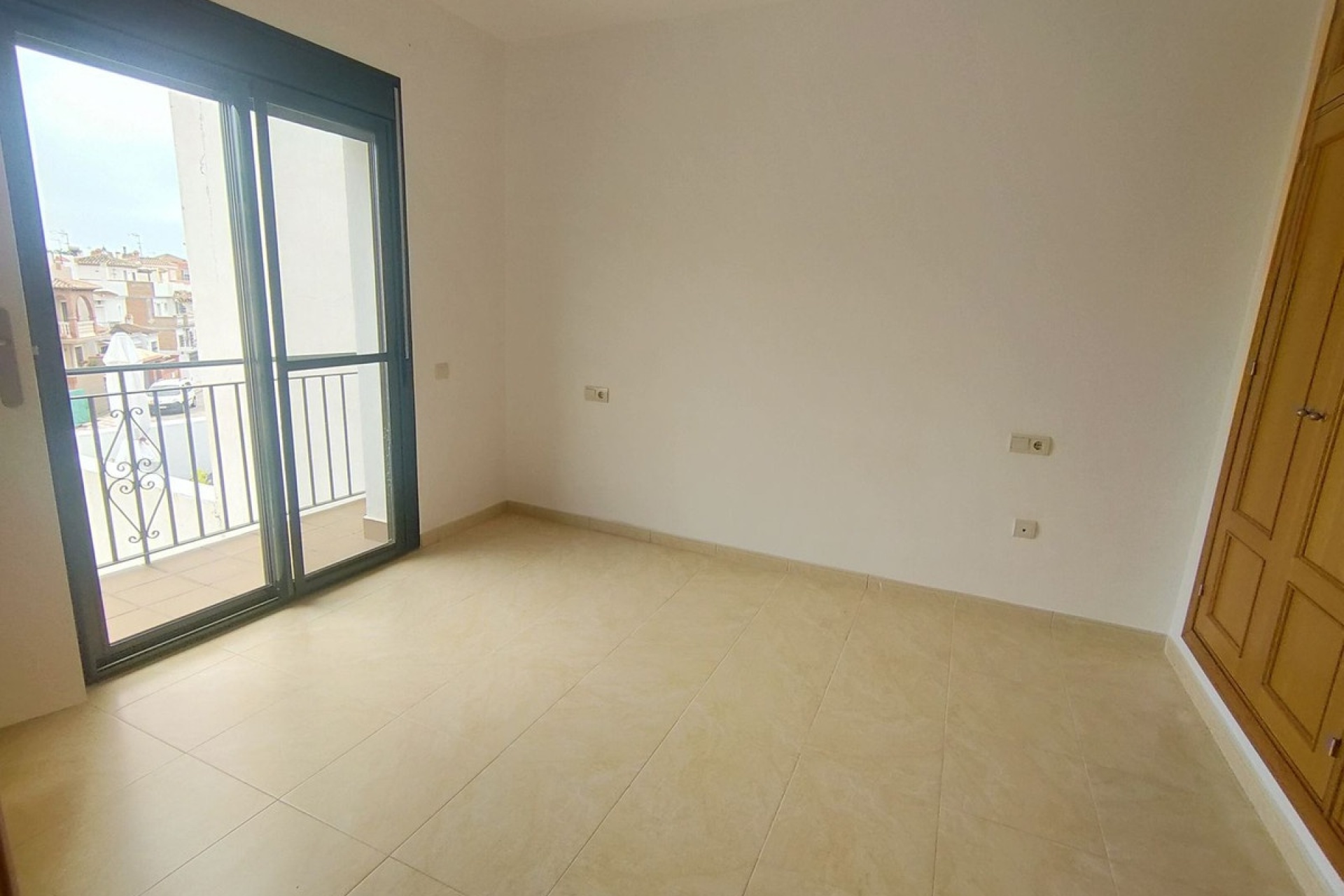 Rynek wtórny - Villa - Estepona - Cancelada