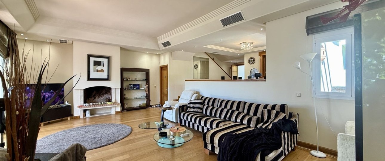 Rynek wtórny - Villa - Estepona - Costalita