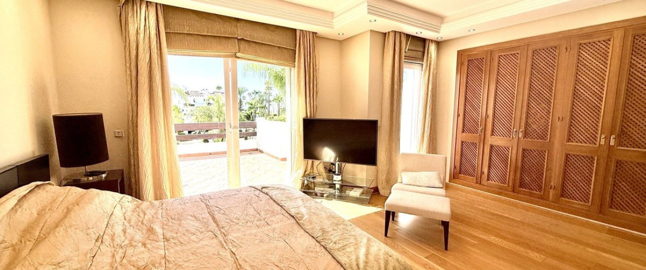Rynek wtórny - Villa - Estepona - Costalita