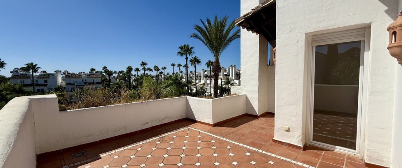 Rynek wtórny - Villa - Estepona - Costalita