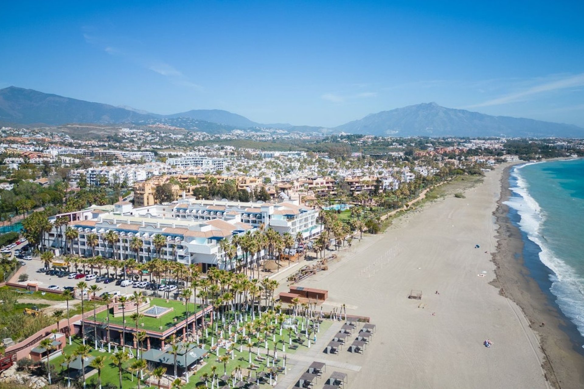 Rynek wtórny - Villa - Estepona - Costalita