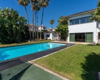 Rynek wtórny - Villa - Estepona - Costalita