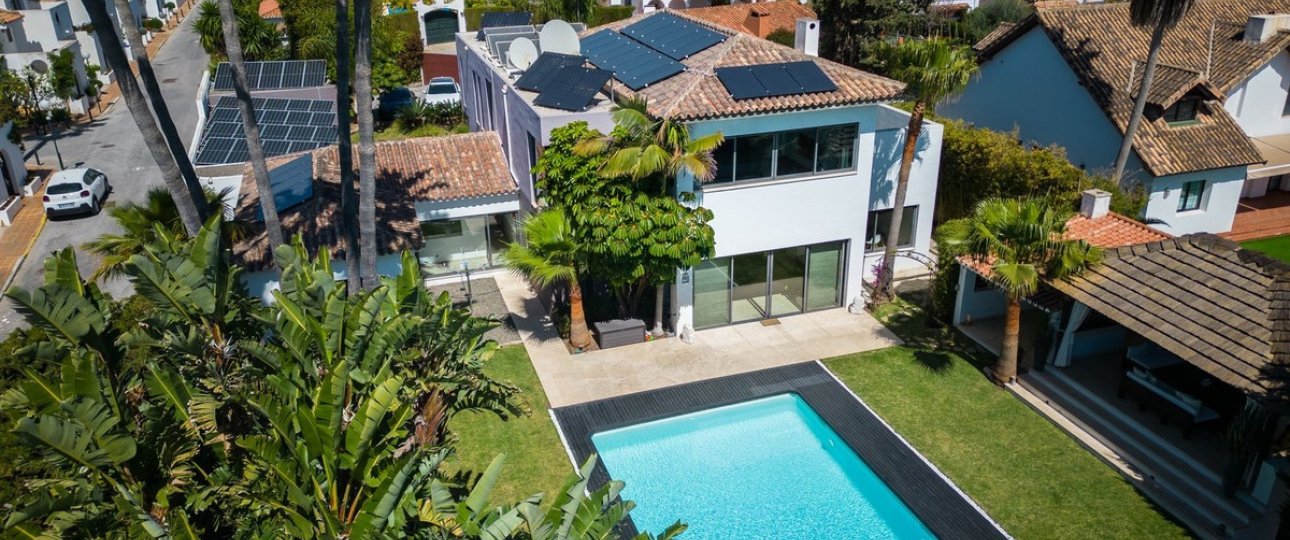 Rynek wtórny - Villa - Estepona - Costalita