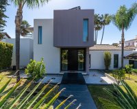 Rynek wtórny - Villa - Estepona - Costalita