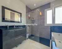 Rynek wtórny - Villa - Estepona - Costalita