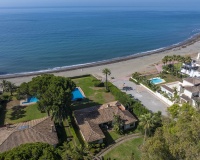 Rynek wtórny - Villa - Estepona - Costalita