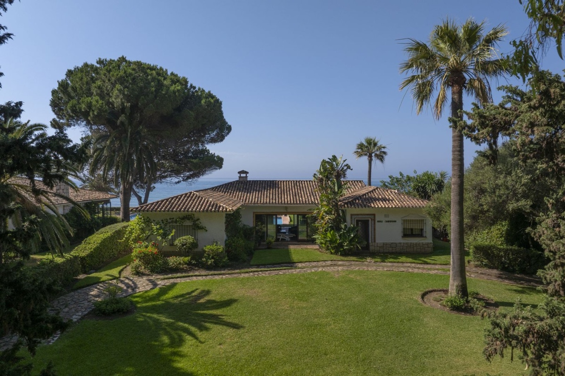 Rynek wtórny - Villa - Estepona - Costalita