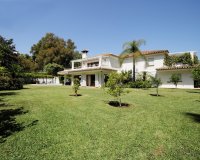 Rynek wtórny - Villa - Estepona - Costalita