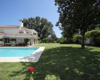Rynek wtórny - Villa - Estepona - Costalita