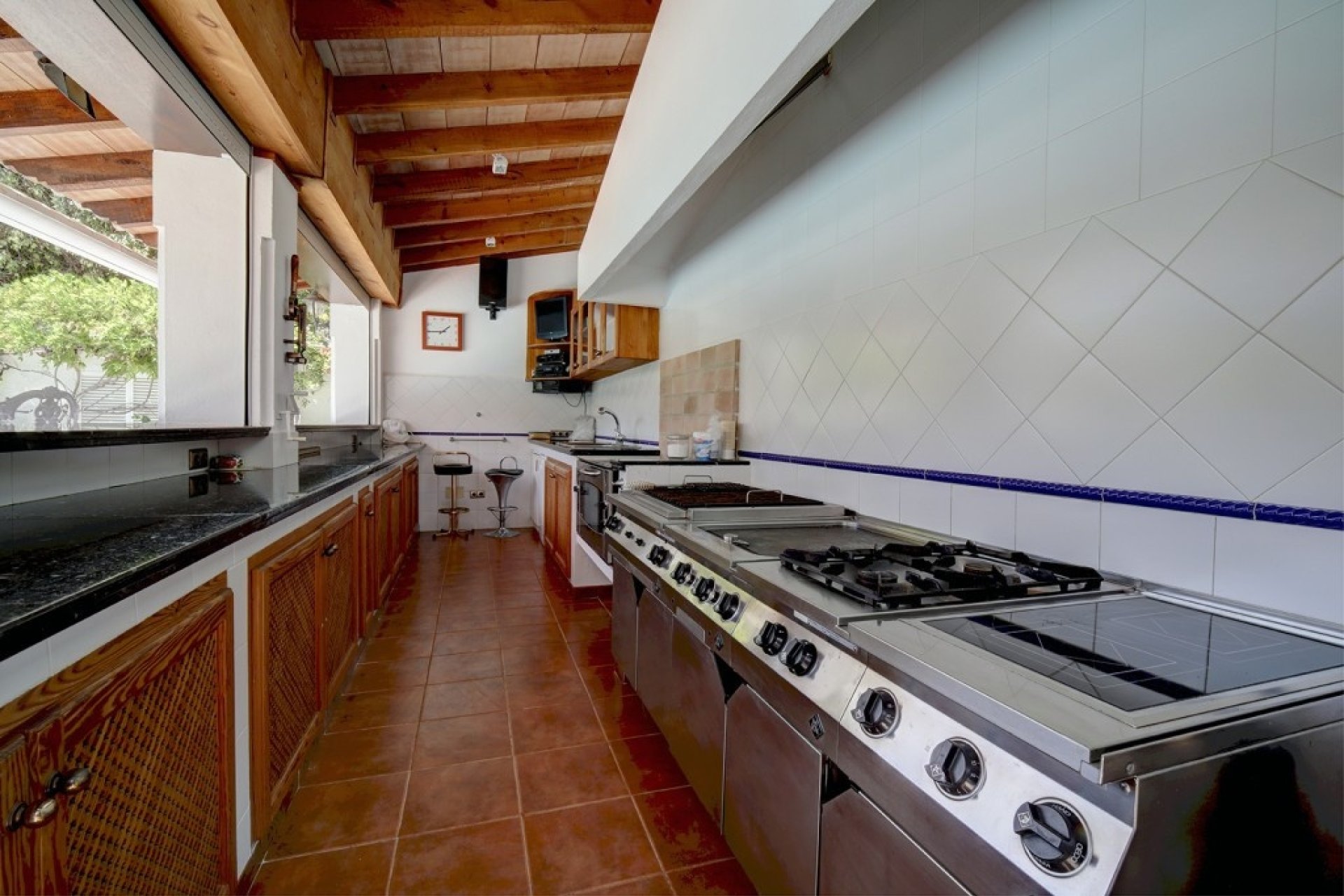 Rynek wtórny - Villa - Estepona - Costalita