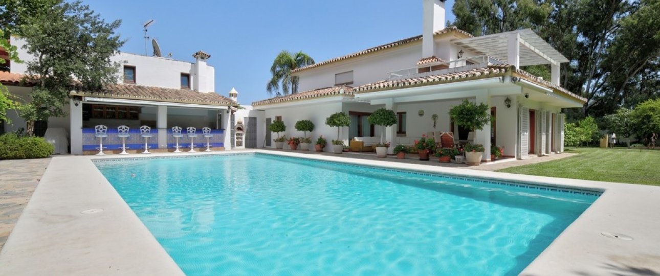 Rynek wtórny - Villa - Estepona - Costalita
