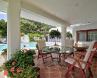 Rynek wtórny - Villa - Estepona - Costalita