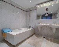 Rynek wtórny - Villa - Estepona - Costalita