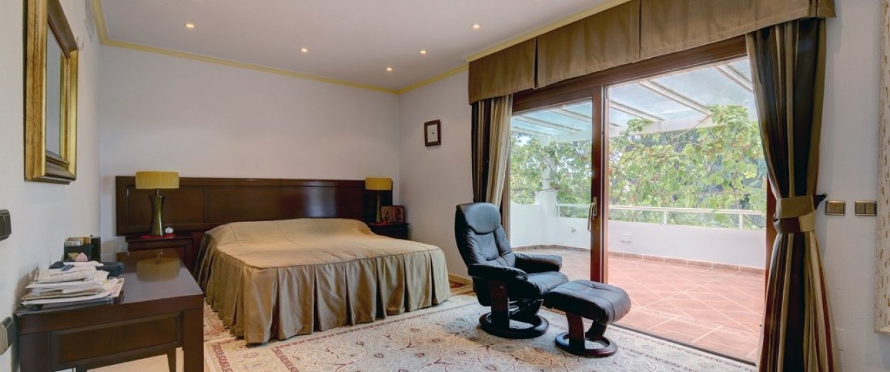 Rynek wtórny - Villa - Estepona - Costalita