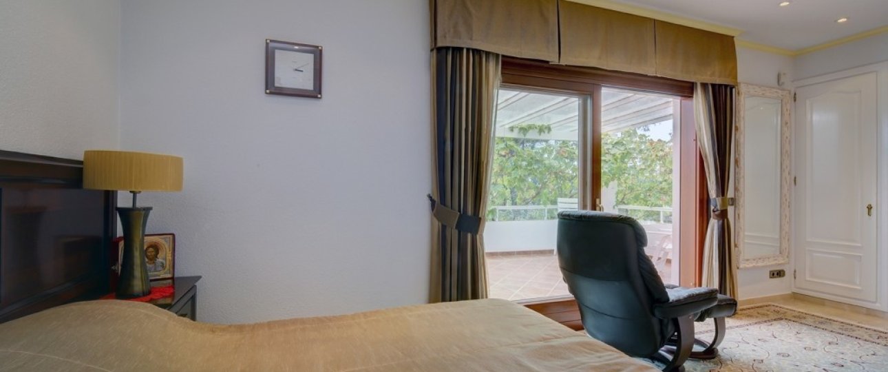 Rynek wtórny - Villa - Estepona - Costalita