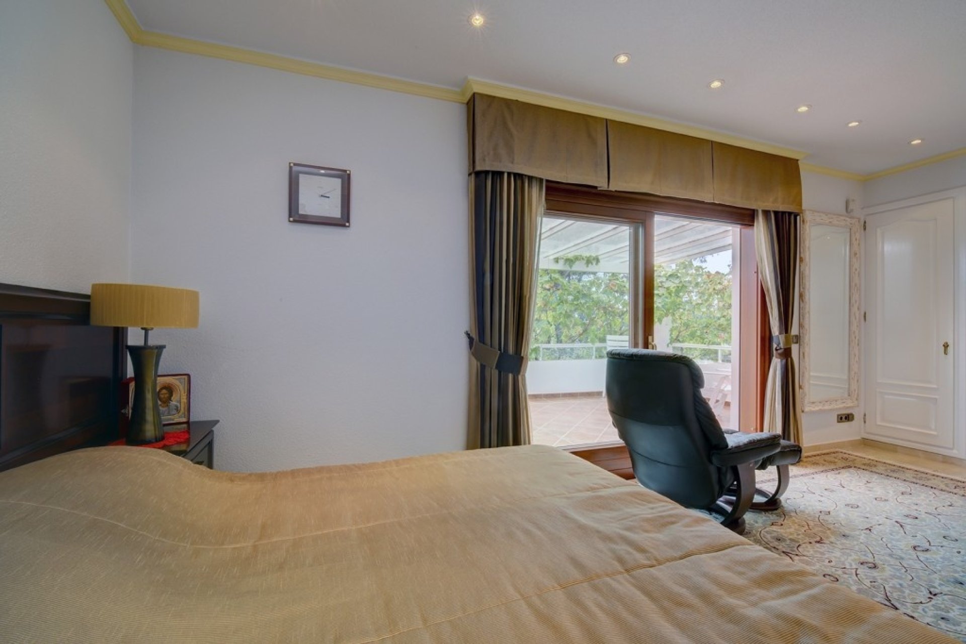 Rynek wtórny - Villa - Estepona - Costalita