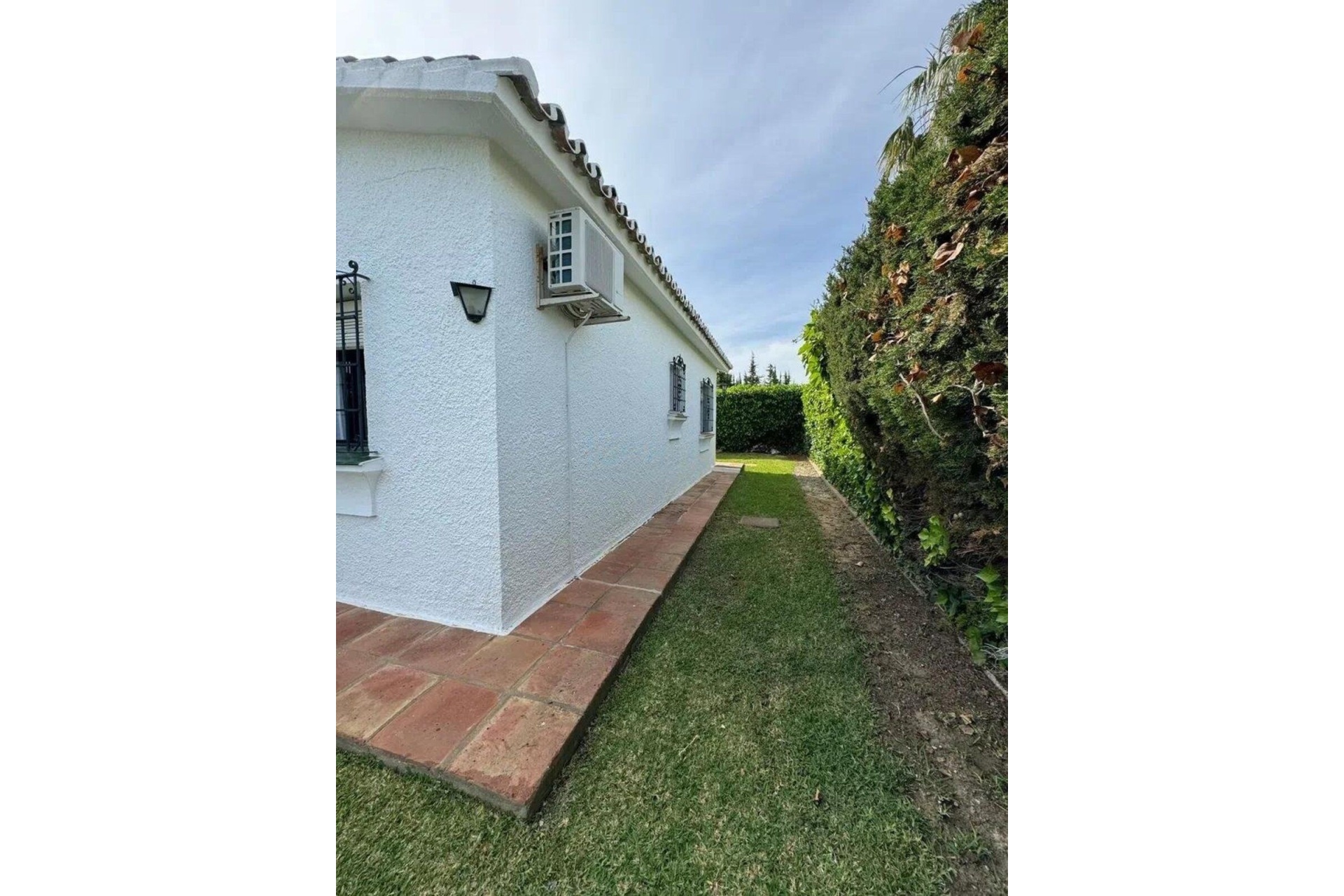Rynek wtórny - Villa - Estepona - Costalita