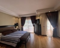 Rynek wtórny - Villa - Estepona - Costalita