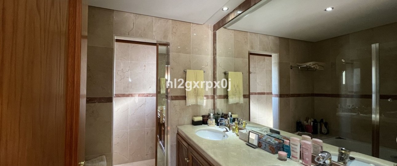 Rynek wtórny - Villa - Estepona - Costalita