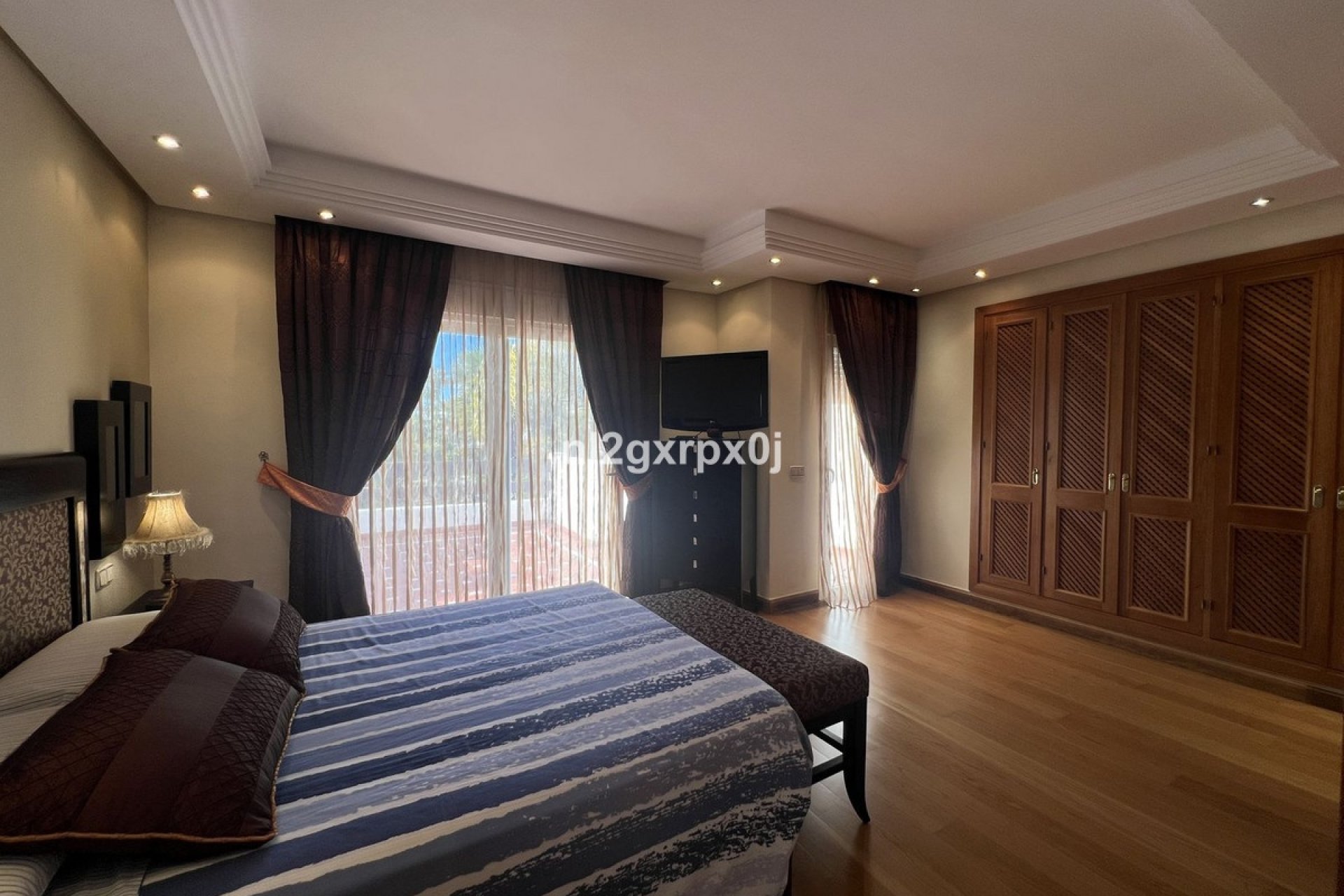 Rynek wtórny - Villa - Estepona - Costalita