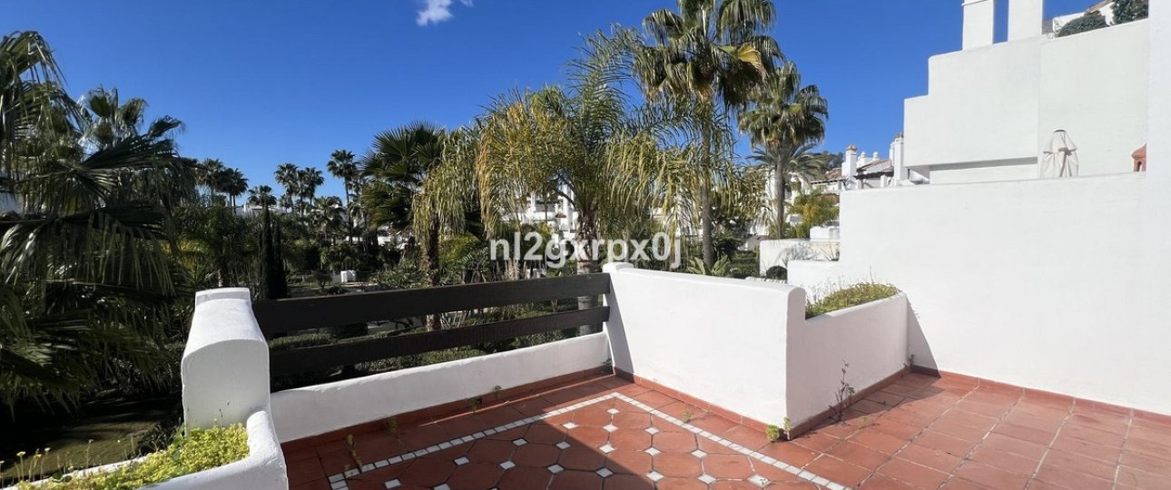 Rynek wtórny - Villa - Estepona - Costalita