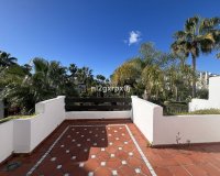 Rynek wtórny - Villa - Estepona - Costalita