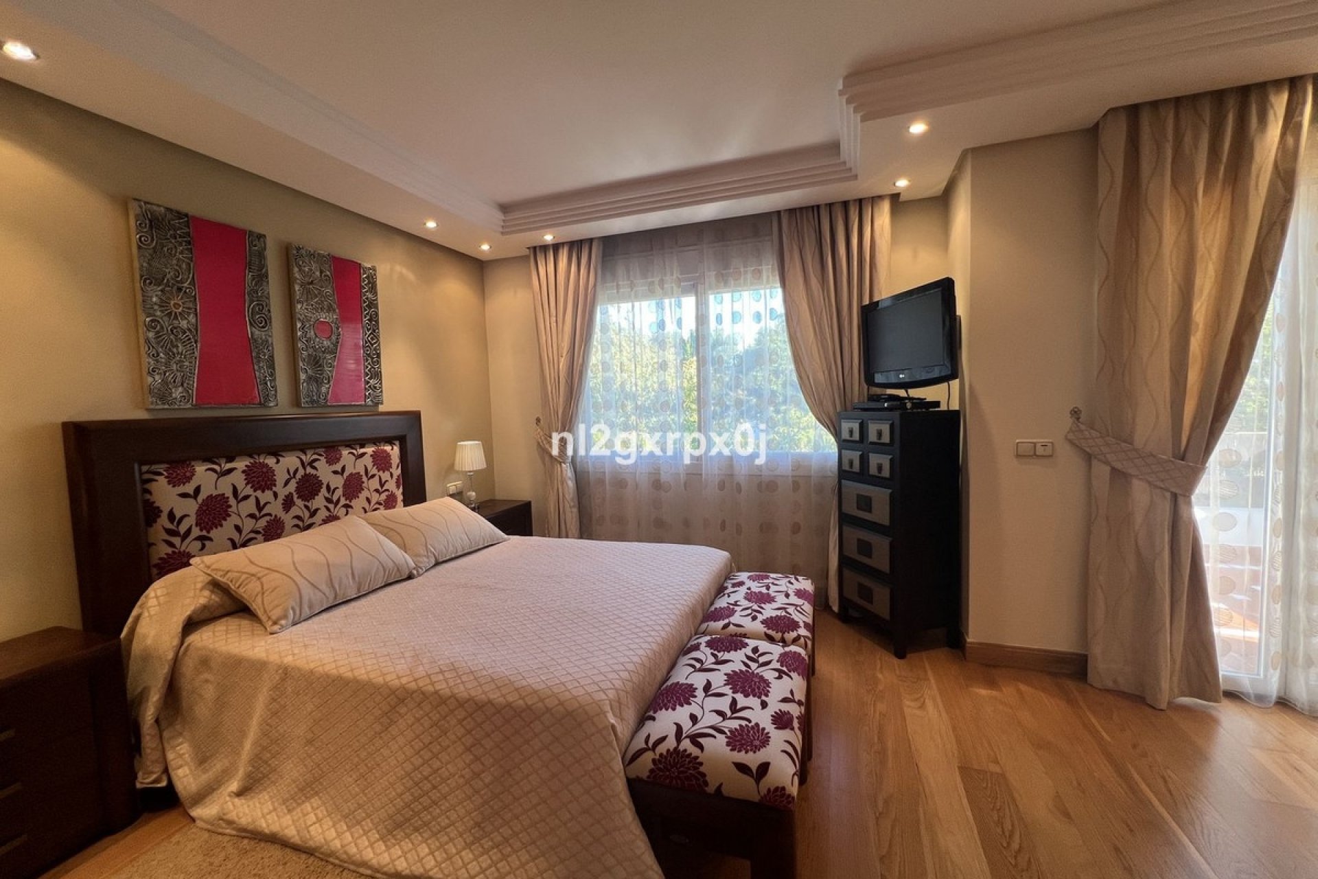 Rynek wtórny - Villa - Estepona - Costalita
