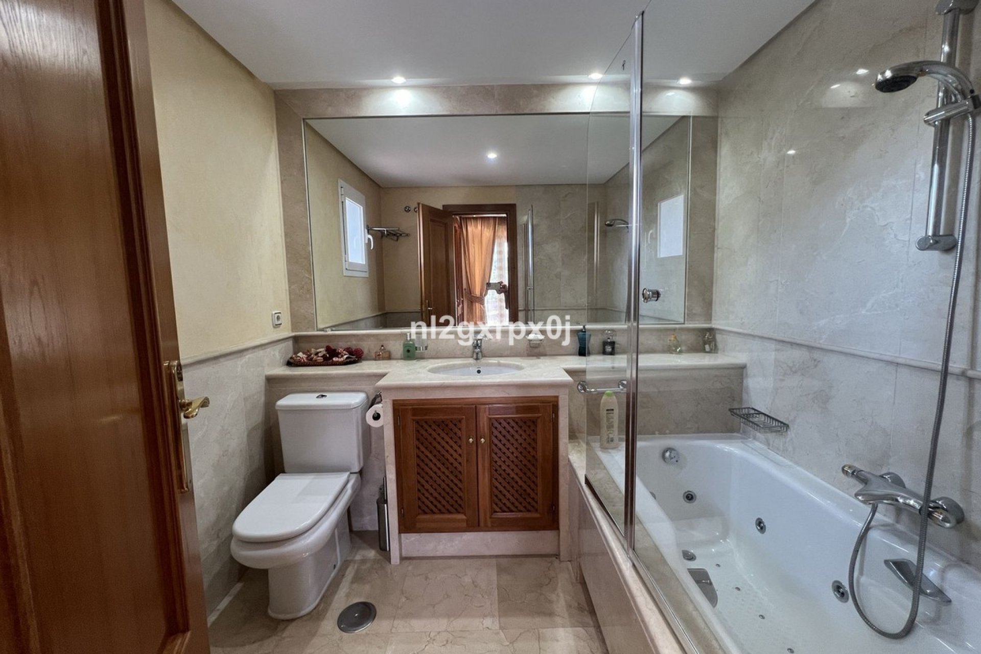 Rynek wtórny - Villa - Estepona - Costalita
