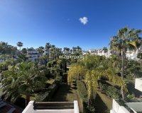 Rynek wtórny - Villa - Estepona - Costalita