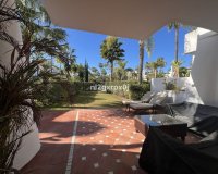 Rynek wtórny - Villa - Estepona - Costalita