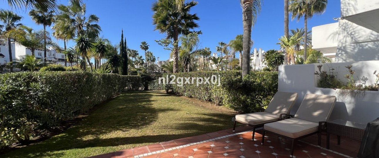 Rynek wtórny - Villa - Estepona - Costalita