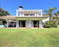 Rynek wtórny - Villa - Estepona - Costalita