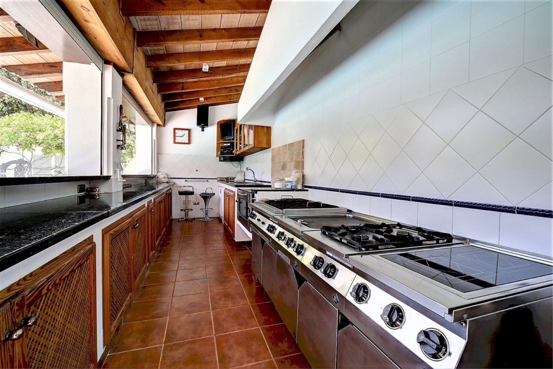 Rynek wtórny - Villa - Estepona - Costalita