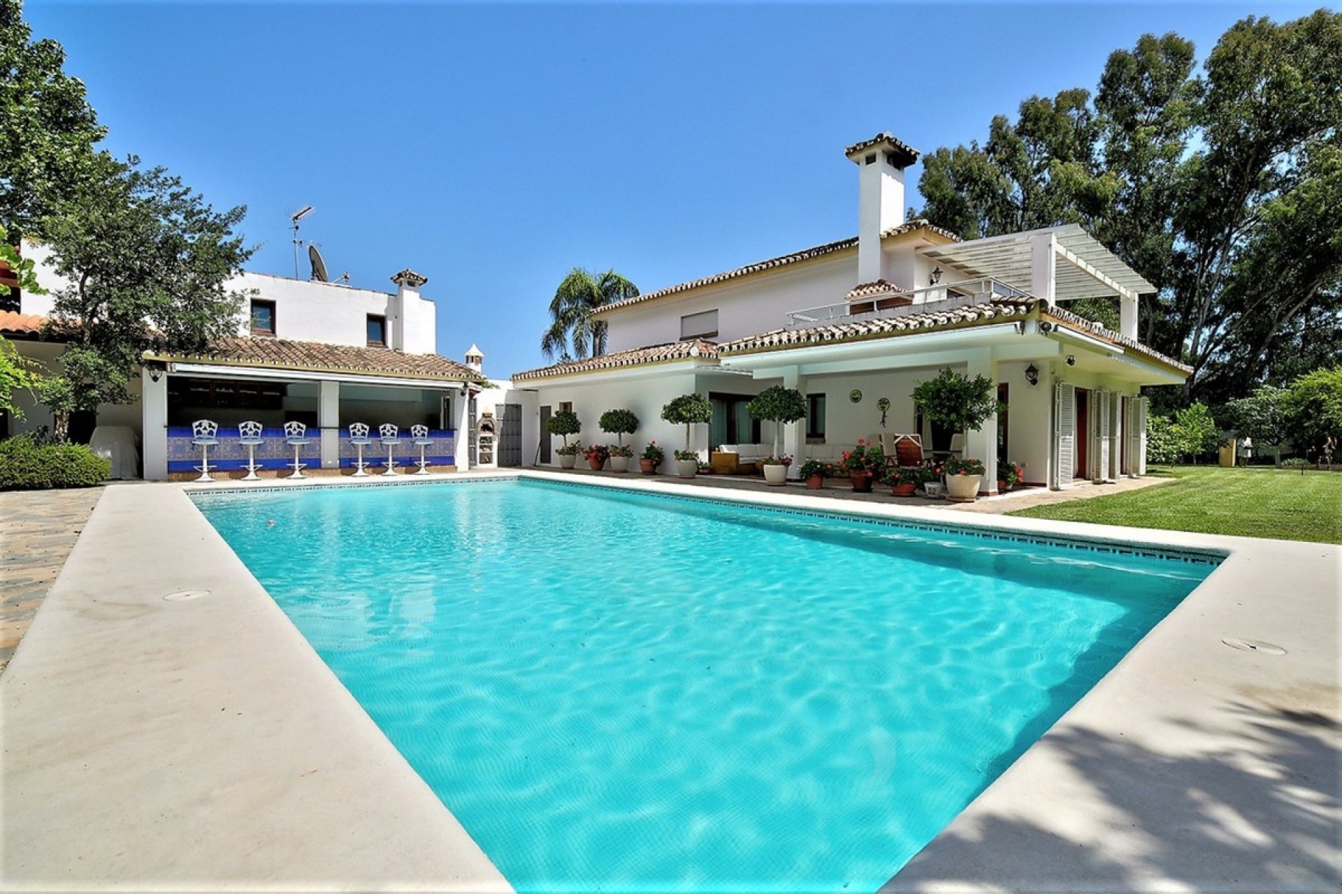 Rynek wtórny - Villa - Estepona - Costalita