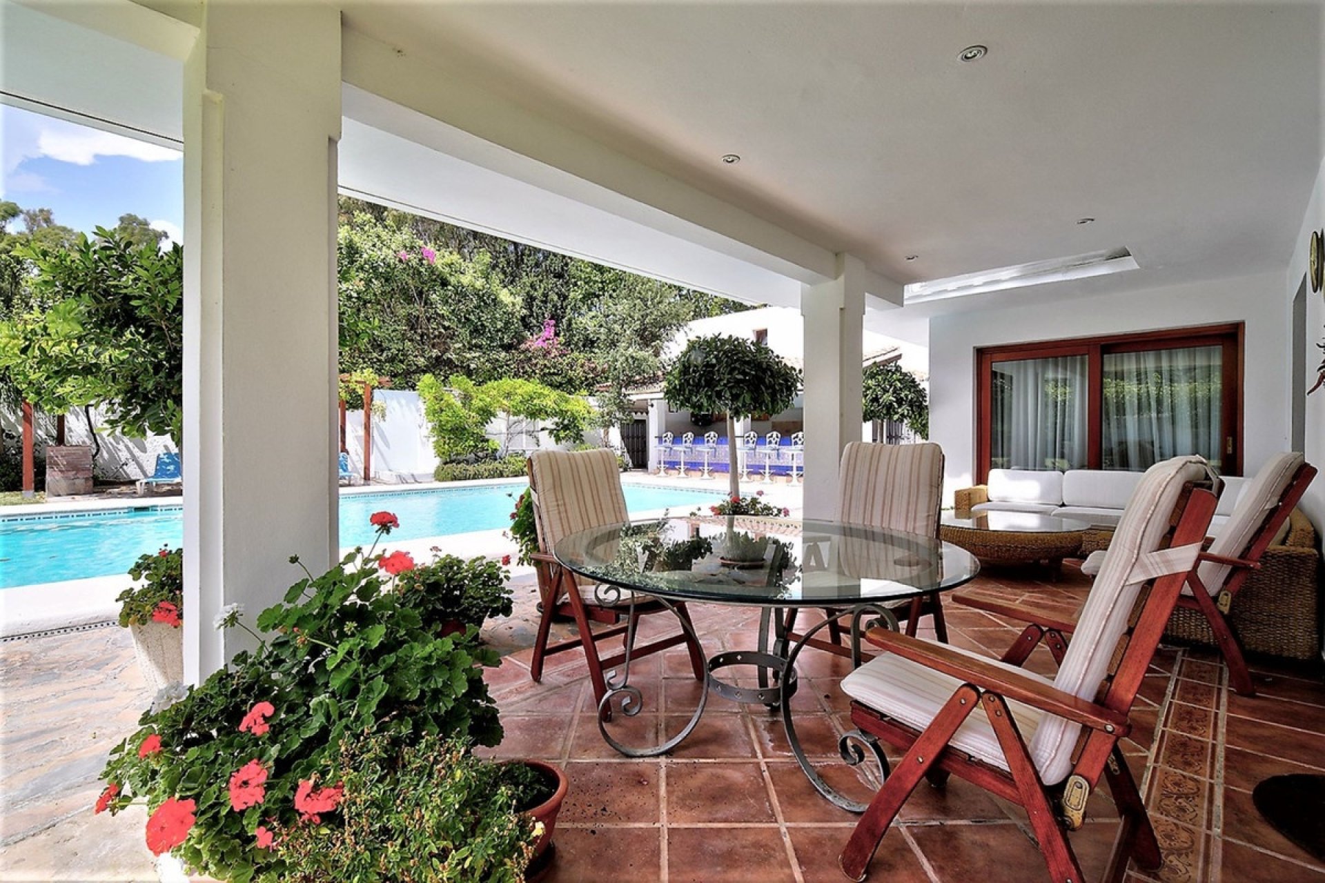 Rynek wtórny - Villa - Estepona - Costalita