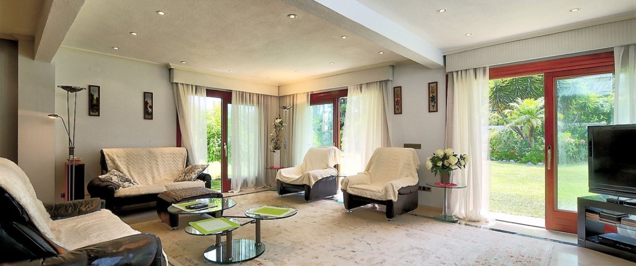Rynek wtórny - Villa - Estepona - Costalita