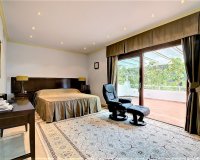 Rynek wtórny - Villa - Estepona - Costalita