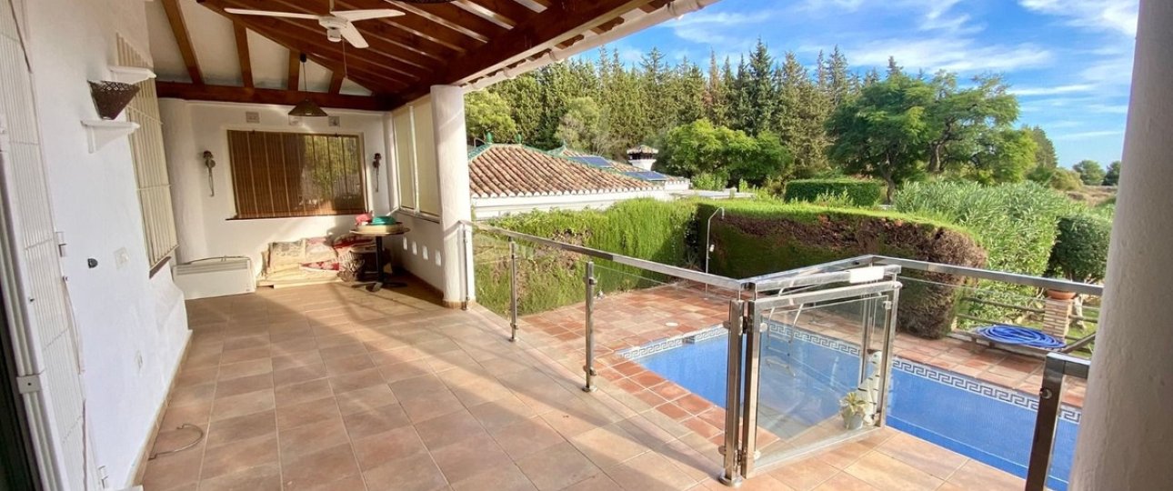 Rynek wtórny - Villa - Estepona - El Padron