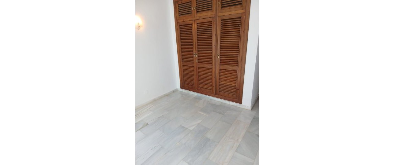 Rynek wtórny - Villa - Estepona - El Padron