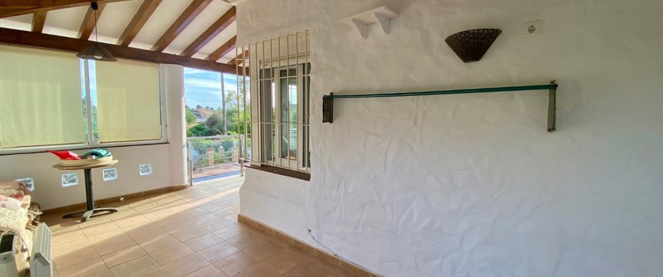 Rynek wtórny - Villa - Estepona - El Padron