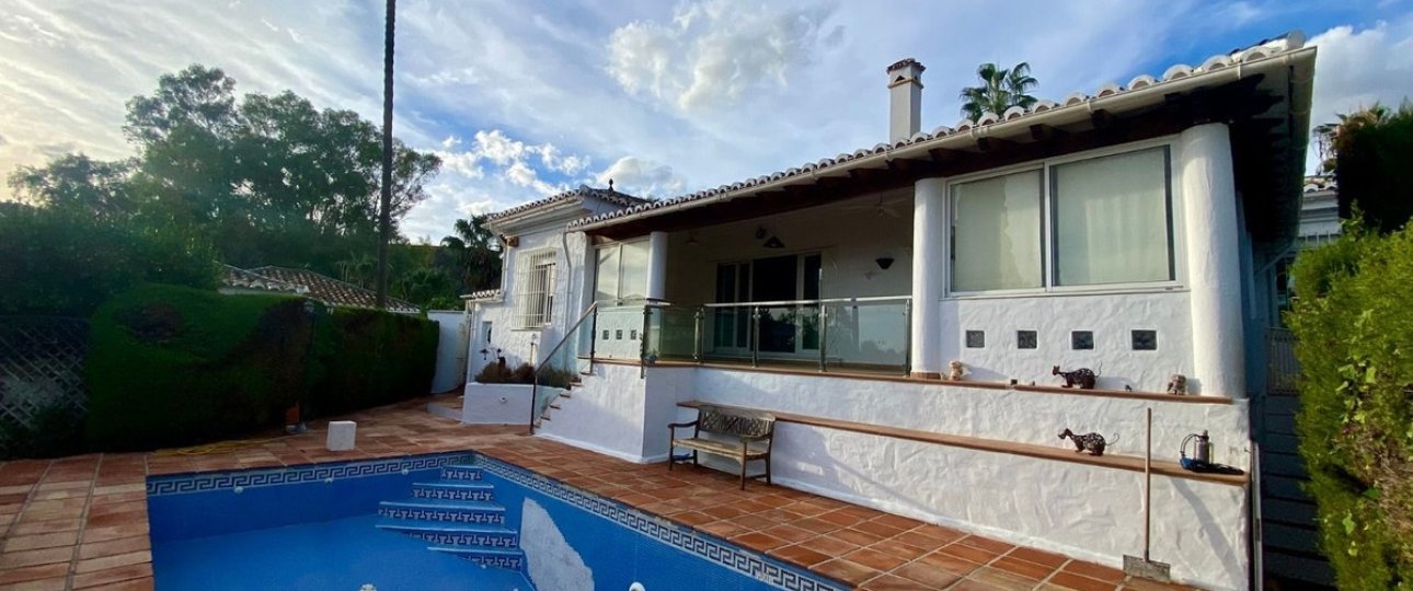 Rynek wtórny - Villa - Estepona - El Padron