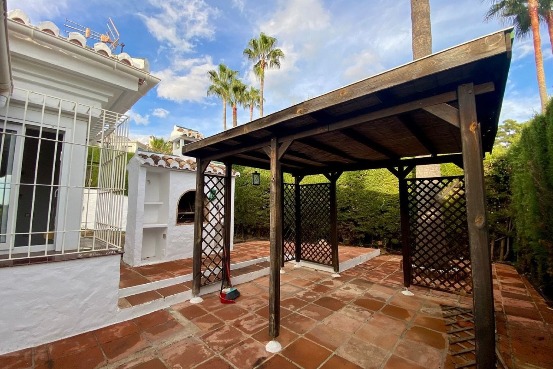 Rynek wtórny - Villa - Estepona - El Padron
