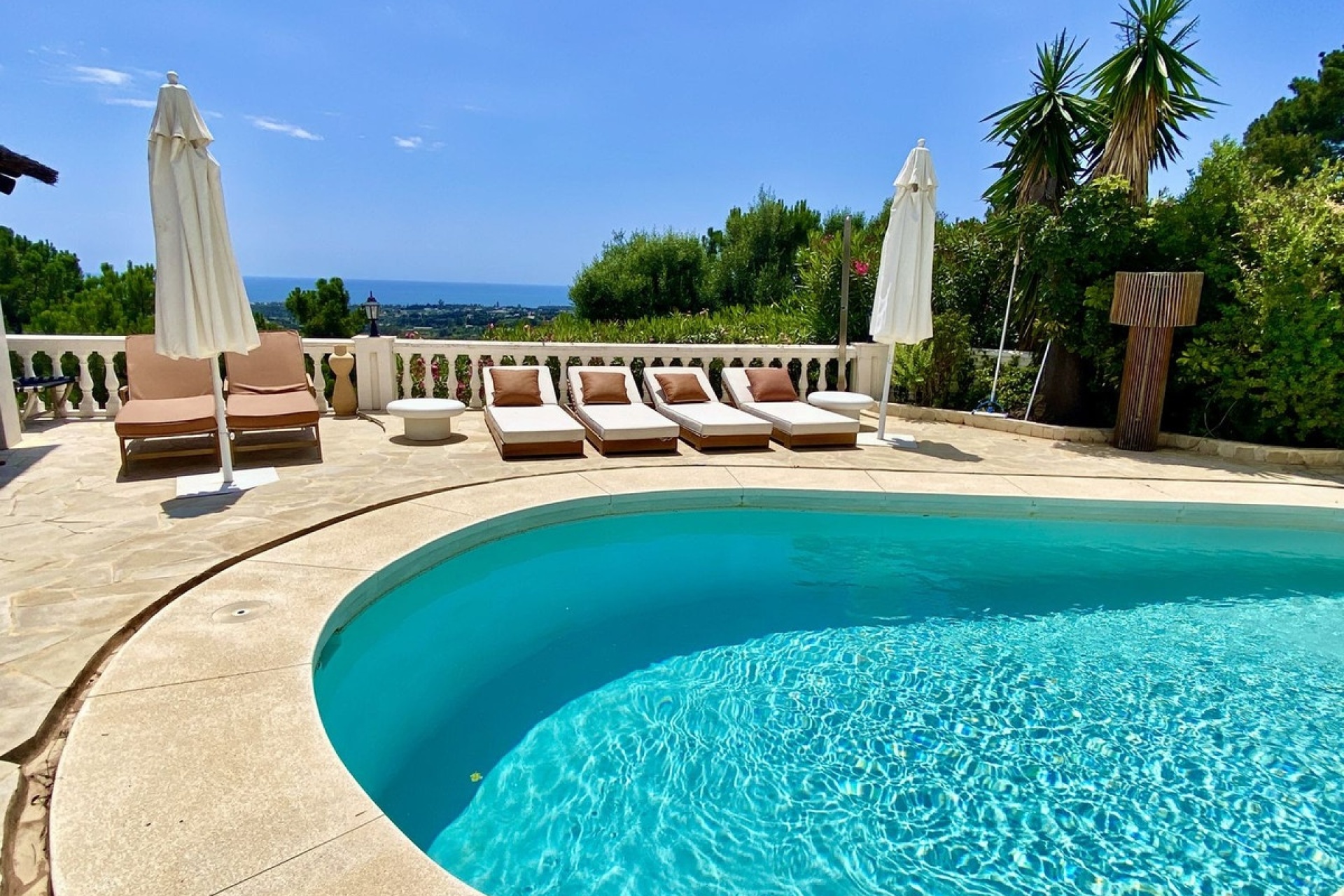 Rynek wtórny - Villa - Estepona - El Padron