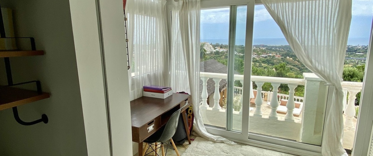 Rynek wtórny - Villa - Estepona - El Padron