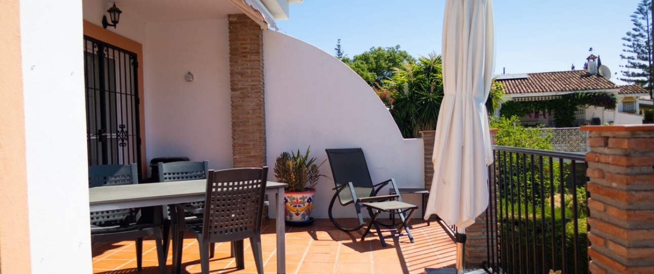 Rynek wtórny - Villa - Estepona - El Padron