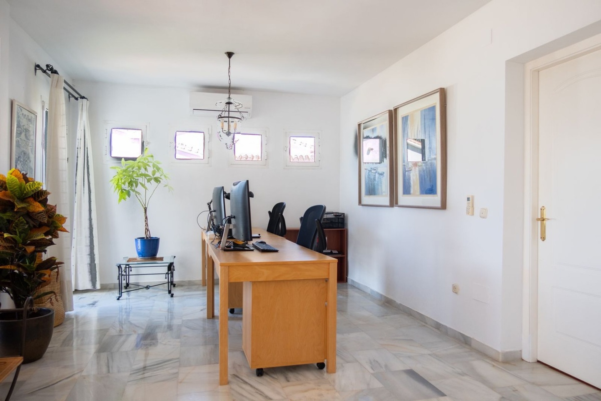 Rynek wtórny - Villa - Estepona - El Padron